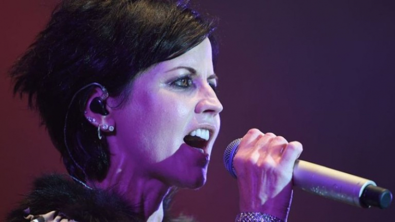 Обявиха причината за смъртта на вокалистката на „Кренбърис” 