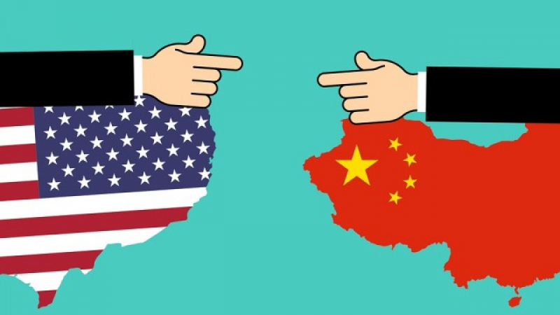 Страда ли китайският износ от търговската война със САЩ?