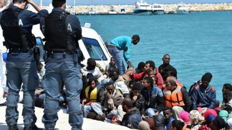 "Гардиън": Имиграцията е проблемът разделящ Европа