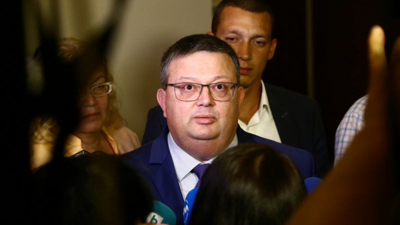 Извънредно! Цацаров иска имунитета на Марешки, Елена Йончева и още 4 депутати от ГЕРБ, БСП и "Воля" 