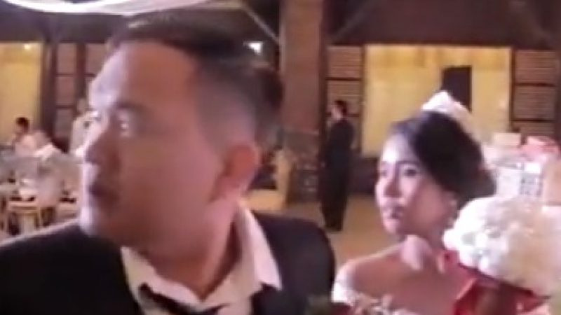 ЗРЕЛИЩНО ВИДЕО! Тайфунът Мангхут връхлетя и порути сватба във Филипините 