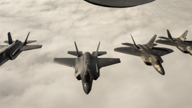 САЩ увеличават значително бойната си авиация 
