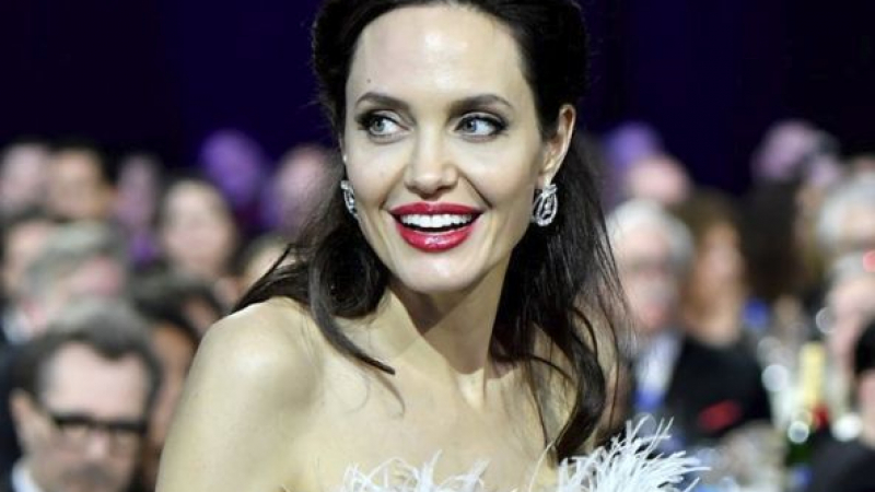  Анджелина Джоли не си губи времето! Актрисата се готви за голяма стъпка в живота си 