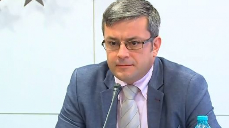 Тома Биков направи дисекция на евродепутатите на Нинова заради Орбан и разкри кой лаф важи за г-жа Лъжа!