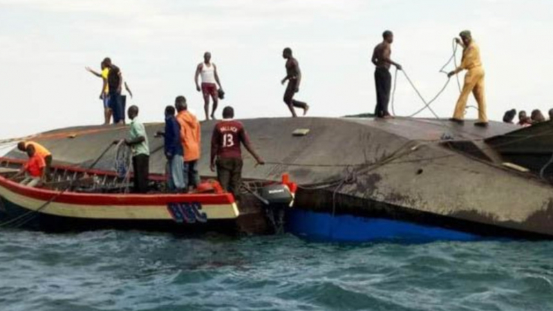 Трагедията е огромна! Броят на загиналите при потъването на ферибот в езерото Виктория се увеличава