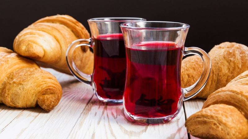 Ползи и приложение на "напитката на фараоните"! Забравете за проблеми с кръвното и подобрете имунитета с този чай