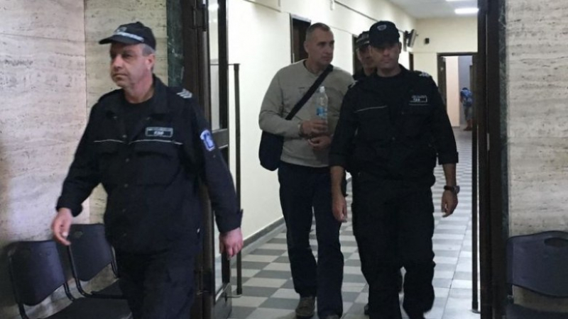 Прокуратурата поиска най-тежкото наказание за полицая Караджов, обвинен в две убийства