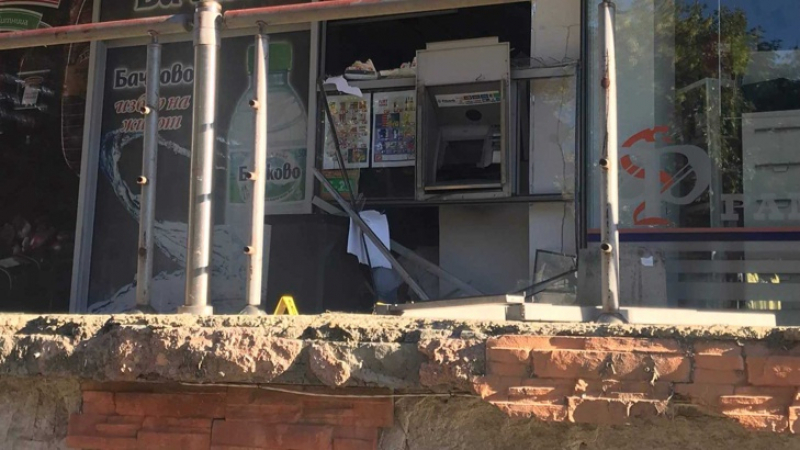 Първа версия за плячката от взривения банкомат в Стара Загора, градът е под блокада 