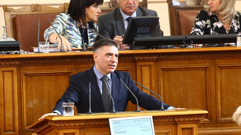 Данаил Кирилов коментира ще става ли министър на мястото на Цачева