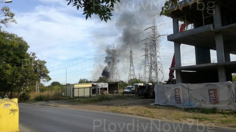 Отново пожар в Пловдив, този път гори... (СНИМКИ)