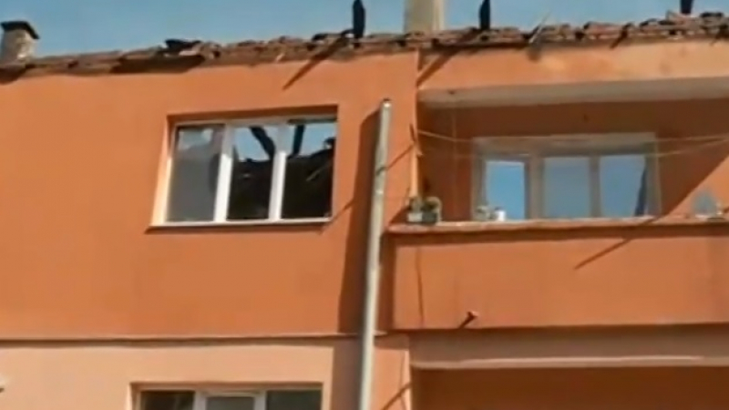 Зловещи подробности от пожара в жилищен блок в Божурище! (ВИДЕО)