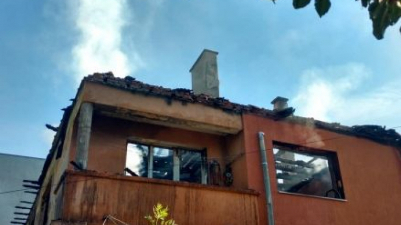 МВР съобщи страшна новина след огледа на изгорелия блок в Божурище