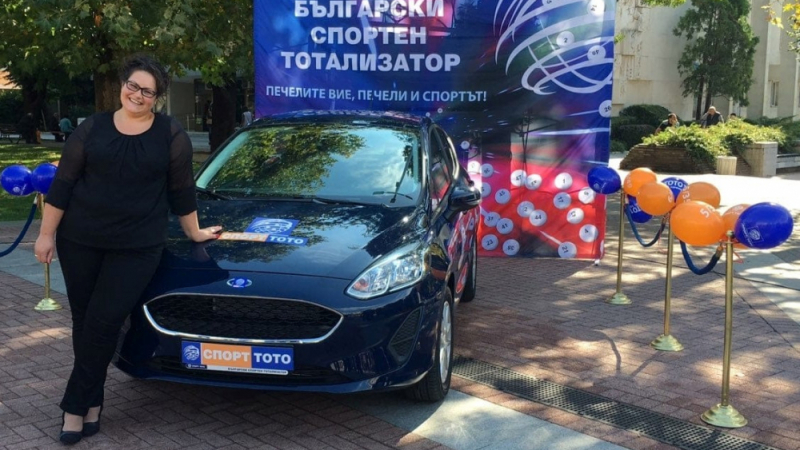 Сливен и Хасково осъмнаха с нови автомобили oт Спорт Тото (СНИМКИ)