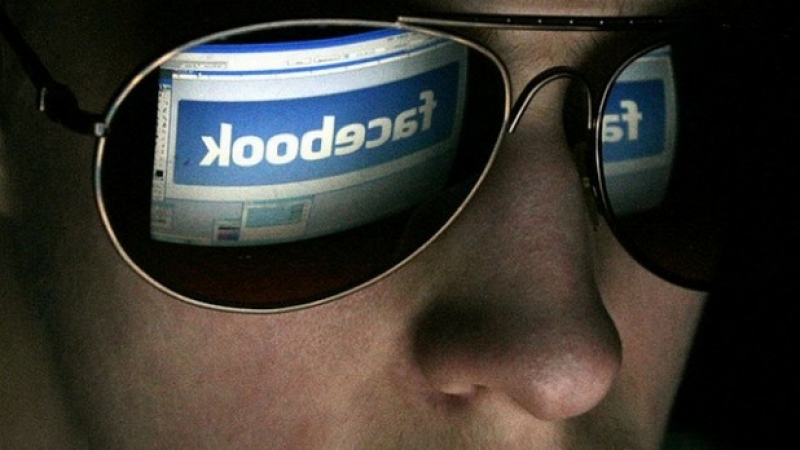 Американка заведе дело срещу Фейсбук затова, че е попаднала в сексуално робство