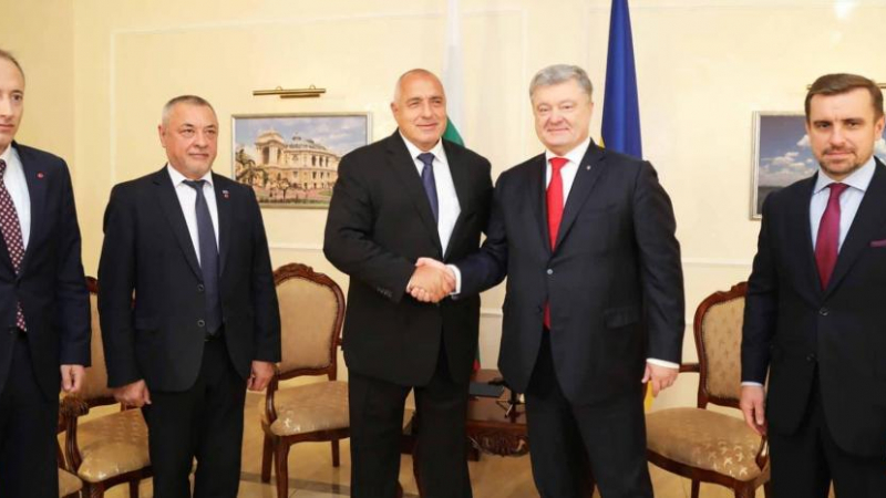 Борисов обеща на Порошенко: Ще финансираме учители в Украйна