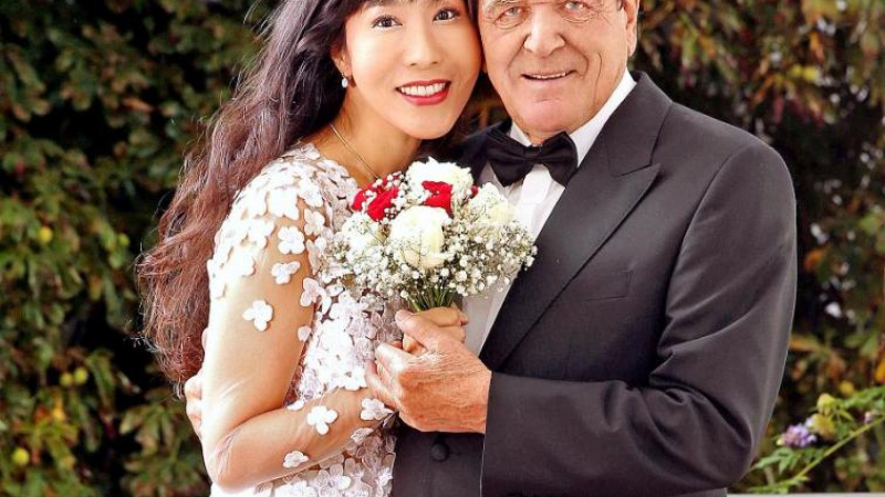 74-годишният Герхард Шрьодер се ожени за пети път за много по-млада корейка, няма да повярвате кои бяха сред гостите (СНИМКИ/ВИДЕО)