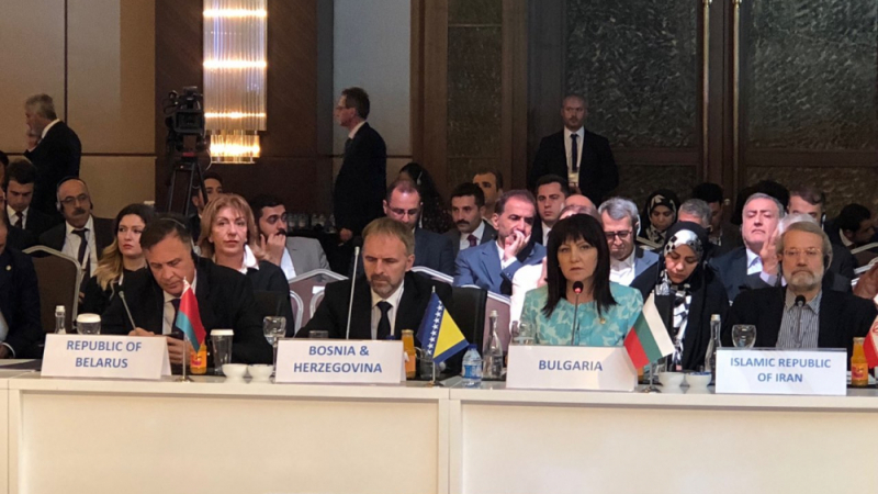 Цвета Караянчева със силно изказване пред участниците в Третата среща на председателите на парламенти от Европа и Азия (СНИМКИ)