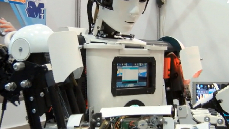 Уникално: Българин изобрети робот-болногледач (СНИМКА)