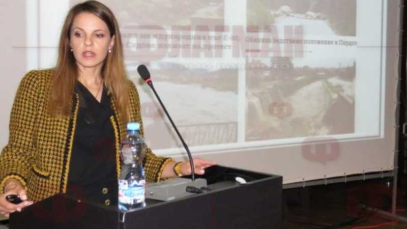 Инженер Ванина Попова направи шокираща прогноза: Идват десетилетия на бедствия в България, а ние не сме готови (ГРАФИКИ)