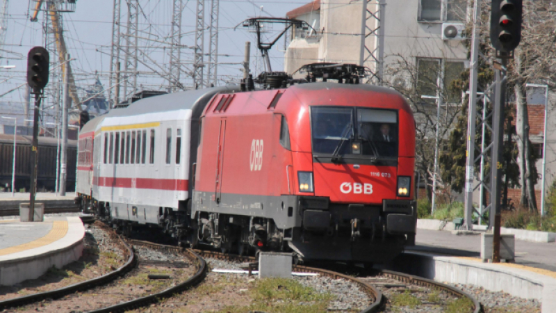 КЗК спря обществената поръчка за 42 нови влака на БДЖ