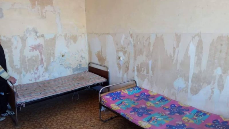 Студентката Стиляна показа потресаващо гнусни СНИМКИ от общежитията на СУ: Затворниците и бежанците са по-добре от нас