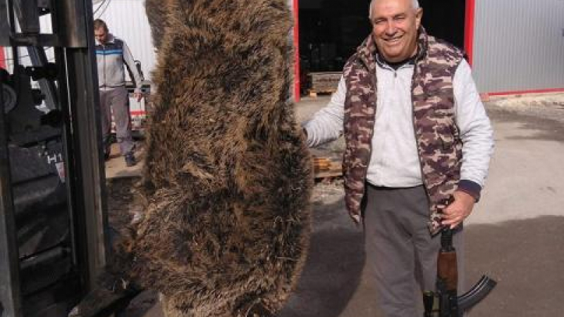 Йордан Йорданов от Съединение отрстреля 250-килограмово чудовище (СНИМКА)