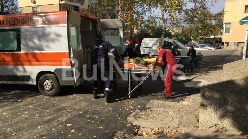 Линейка и гражданска защита влетяха във врачански блок, ето какво се случва (СНИМКИ)