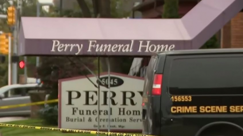 Ужас в Детройт! Откриха телата на 63 бебета в още един погребален дом (ВИДЕО)