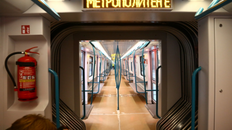 Изумителни СНИМКИ: Йорданка Фандъкова показа новите метростанции за първи път!