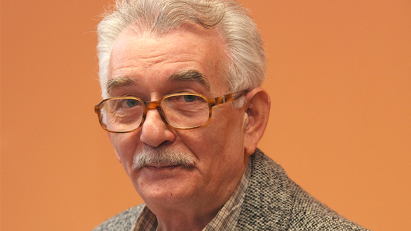 Главният редактор на в. „Над 55” Любомир Михайлов на 75 години: Страшно ненавиждах армията, а станах офицер 