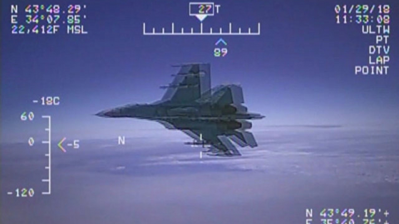Пак екшън над Черно море! ВМС на САЩ гневно обявиха: Руски Су-27 безотговорно прихвана с форсаж наш разузнавателен самолет (ВИДЕО)