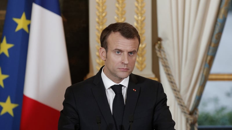 Спецакция на полицията във Франция след подготвян атентат срещу президента Макрон