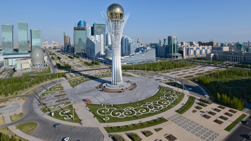 Млади и талантливи IT-специалисти от цял свят вече ще се стичат в Астана, защото...