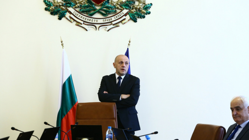 Вицепремиерът Дончев разкри какво опасно и неразгадано до днес нещо се е случило в България през 2015 г.