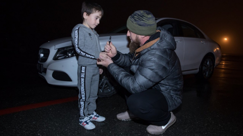 Не е за вярване какво направи чеченският президент Кадиров за 5-годишния Рахим, който смая света (СНИМКИ/ВИДЕО)
