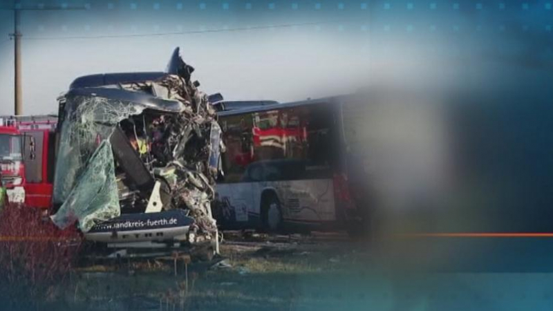 40 души бяха ранени при автобусна катастрофа в Германия