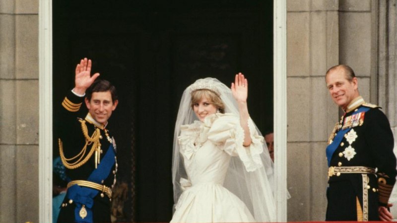 Принцеса Даяна не била първата, на която принц Чарлз е… (СНИМКИ)