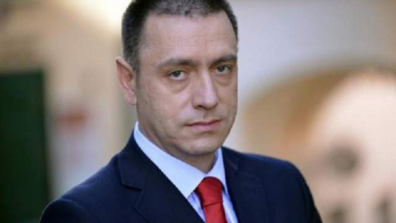 Румънският министър на отбраната подаде оставка