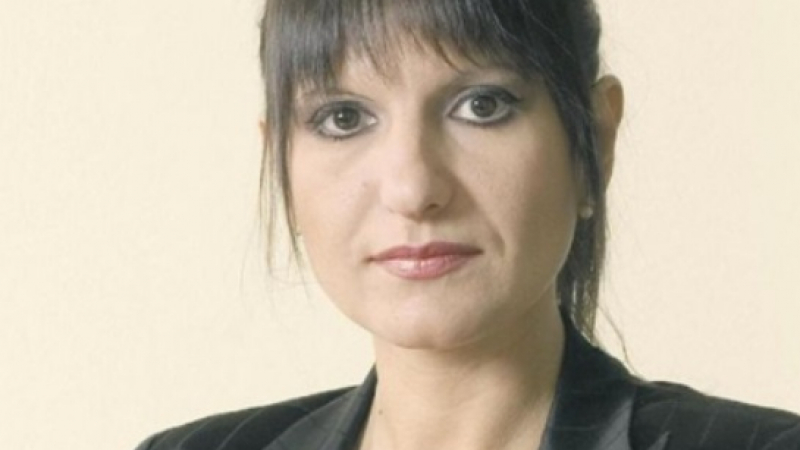 Нери Терзиева разплака България с прощалните си думи за Албена Ивайлова (СНИМКИ)