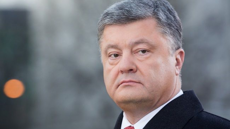 Порошенко подкрепи въвеждането на военно положение в Украйна