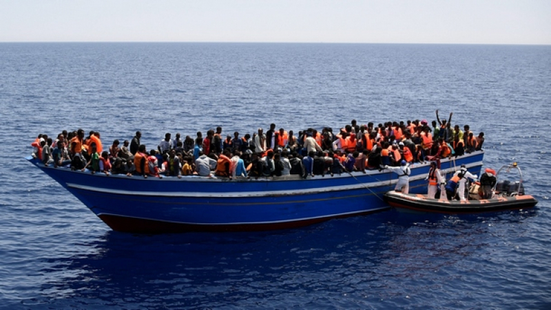 Стотици мигранти бяха спасени край бреговете на Испания