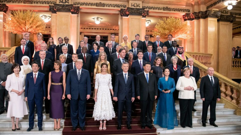 Лидерите на Г-20 се подписаха под обща декларация и си хванаха пътя 