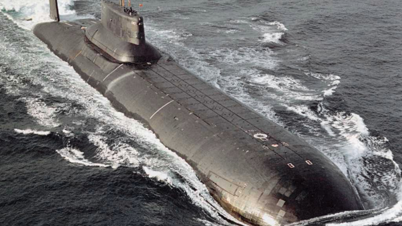 Украйна е в готовност: Русия пусна 2 подвоници в Черно море, снабдени са с ракети „Калибър“