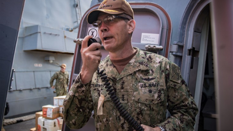 Кой е новият командващ Пети американски флот в Персийския залив след внезапната смърт на Скот Стърни