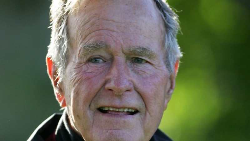 Оплакаха Джордж Буш-старши на траурна служба във Вашингтон