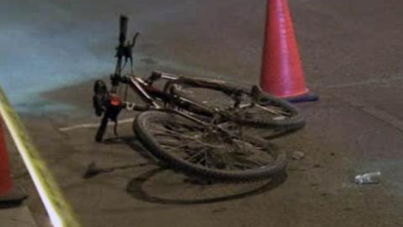 25-годишен шофьор блъсна велосипедист край Руен, слезе да му помогне, но било твърде късно 
