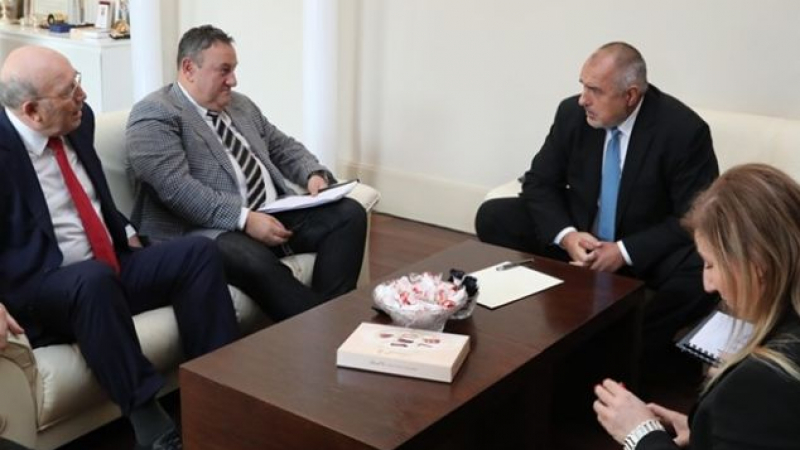 Борисов се срещна със строителите и призова за качество