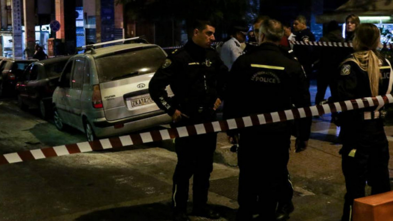 Стрелба в центъра на Атина, има загинал