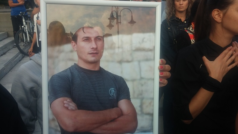 Протестират заради скандално ниската присъда на пияния и дрогиран шофьор, убил балетиста от Варна 