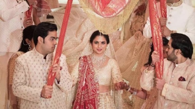 Най-скъпата сватба в историята на Индия - повече от 100 милиона долара бяха похарчени за... (СНИМКИ/ВИДЕО)